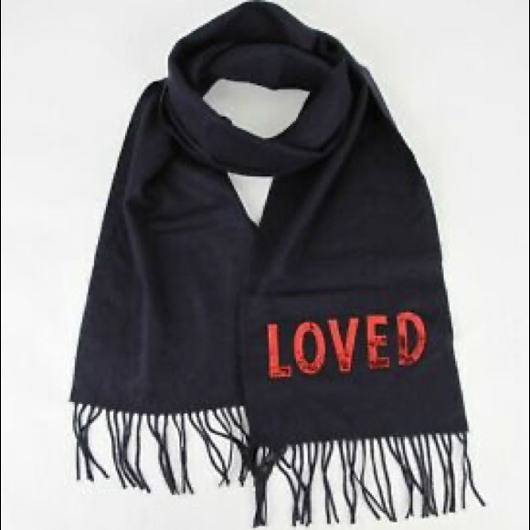 NWT ✨GUCCI✨ Authentic! Navy Blue cashmere and silk LOVED Sequin Scarf NWT - Picture 2 of 5